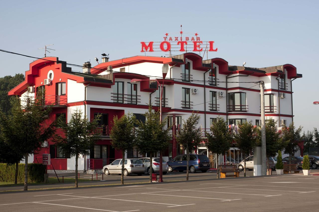 Taxi Bar Motel Bosanska Gradiska Exterior foto